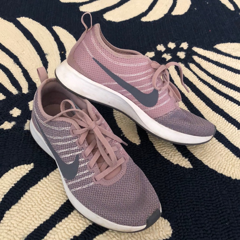 Nike Dualtone Racers Sneakers